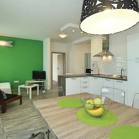 Awesome In With 2 Bedrooms And Wifi * Umag