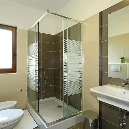 Apartment Awesome In With 2 Bedrooms And Wifi